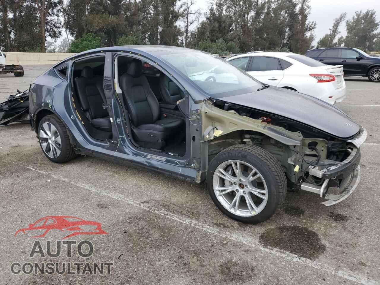 TESLA MODEL Y 2023 - 7SAYGDEE8PA035021