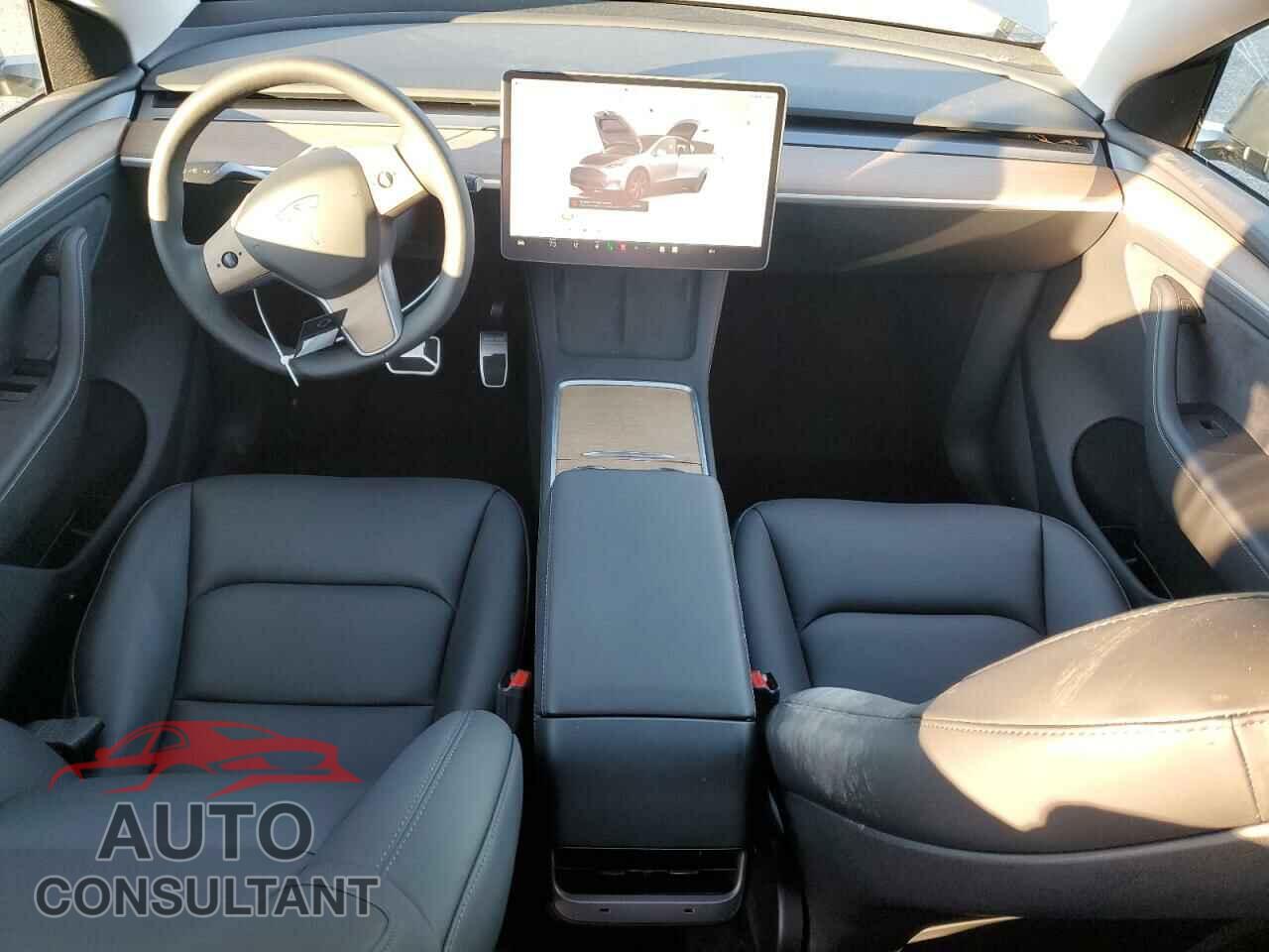 TESLA MODEL Y 2024 - 7SAYGDEEXRA300170