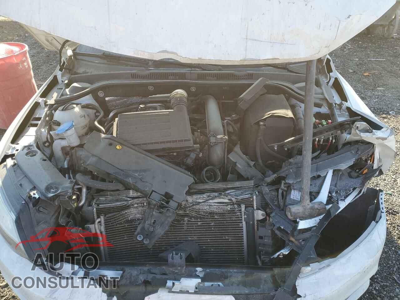 VOLKSWAGEN JETTA 2017 - 3VWB67AJ1HM407497