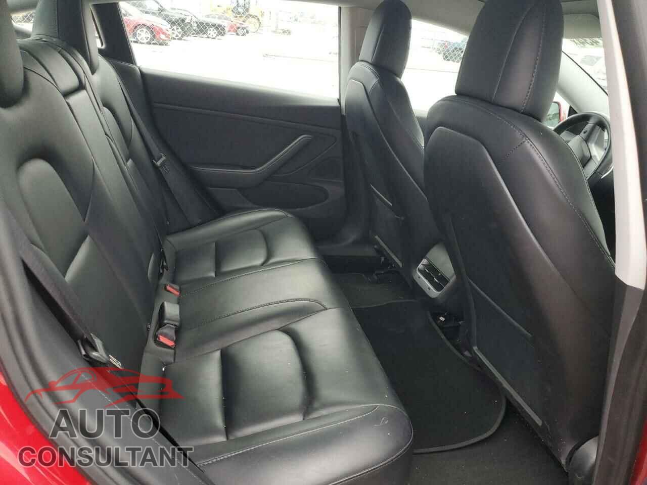 TESLA MODEL 3 2018 - 5YJ3E1EA3JF059827