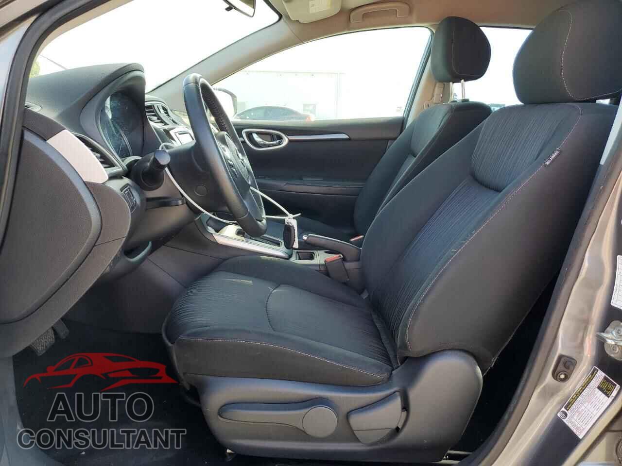 NISSAN SENTRA 2019 - 3N1AB7AP4KL621446