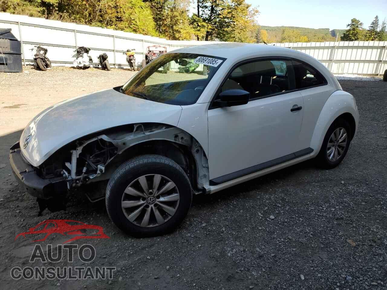 VOLKSWAGEN BEETLE 2013 - 3VWFP7ATXDM660649