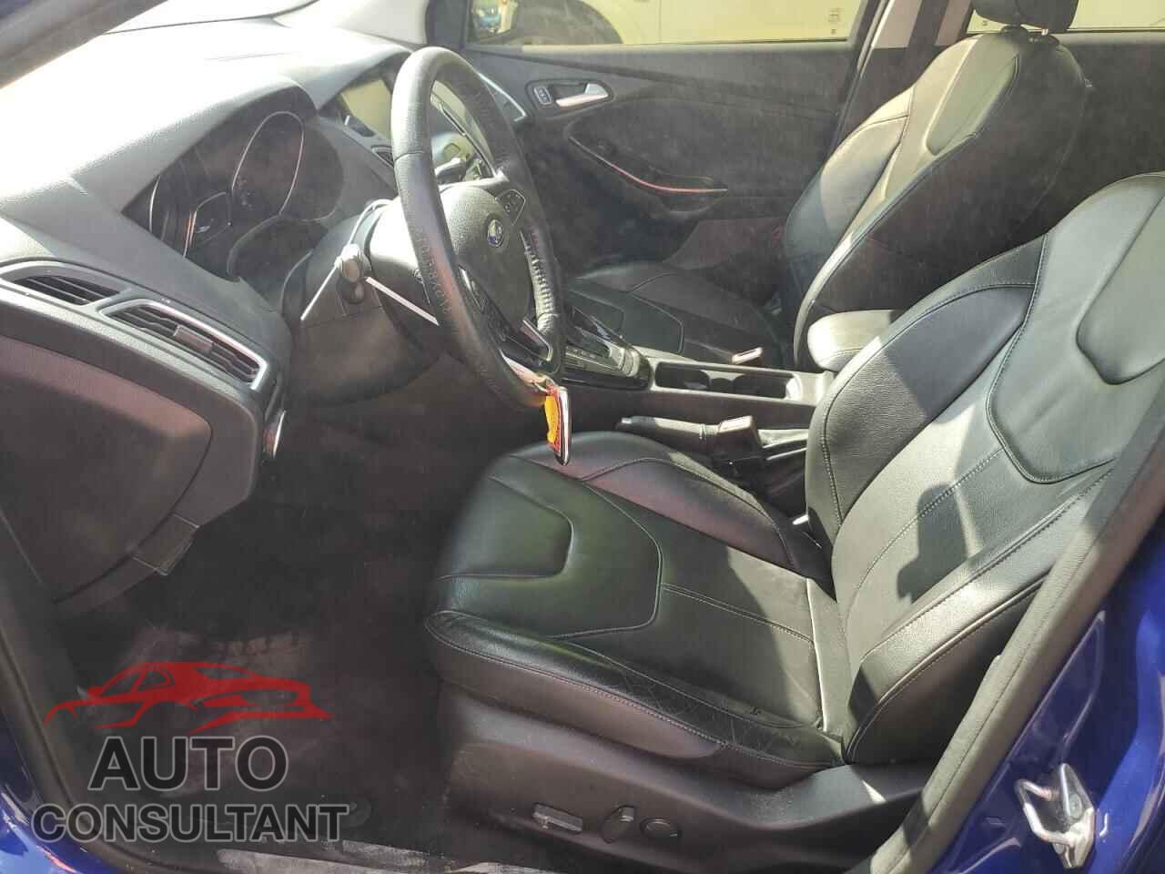 FORD FOCUS 2015 - 1FADP3N28FL254643