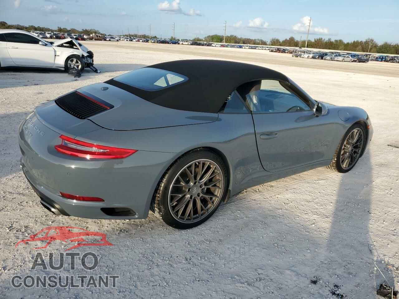 PORSCHE 911 2018 - WP0CA2A99JS138418