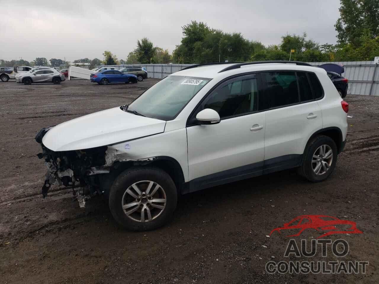 VOLKSWAGEN TIGUAN 2015 - WVGJV7AX0FW601677