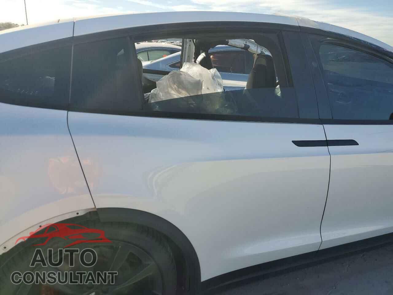 TESLA MODEL X 2018 - 5YJXCDE42JF138103
