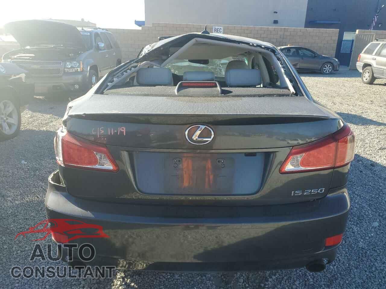 LEXUS IS 2011 - JTHBF5C28B5137211