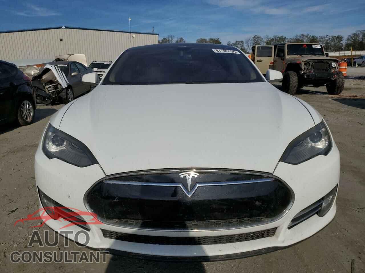 TESLA MODEL 3 2013 - 5YJSA1CN4DFP23103
