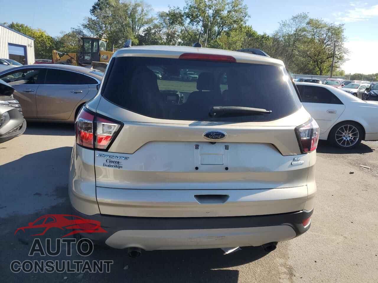 FORD ESCAPE 2017 - 1FMCU0GD2HUE20272