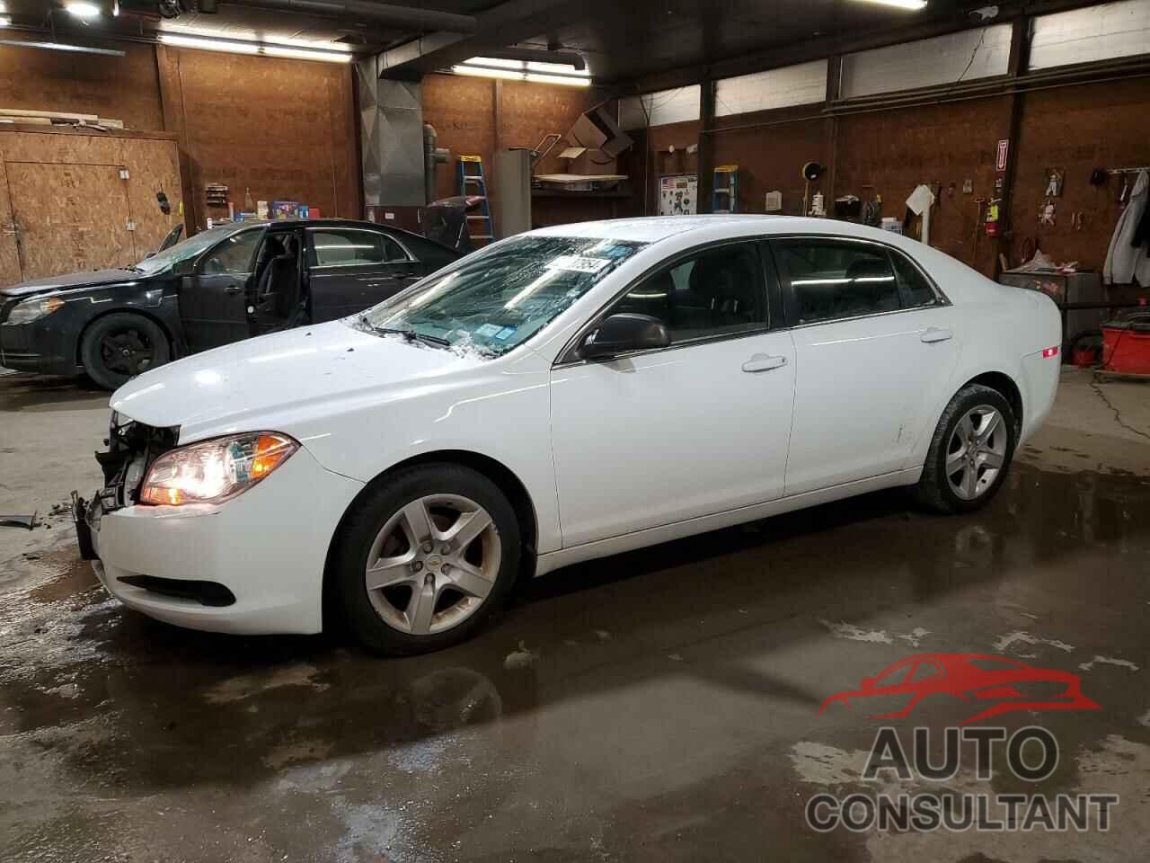 CHEVROLET MALIBU 2011 - 1G1ZB5E10BF252565