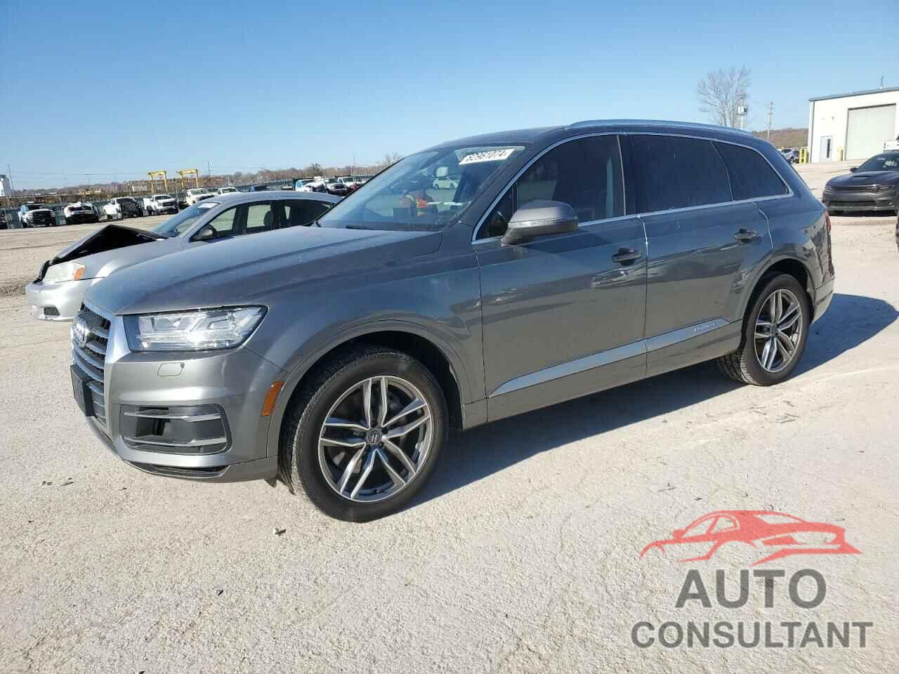 AUDI Q7 2017 - WA1LAAF73HD014395