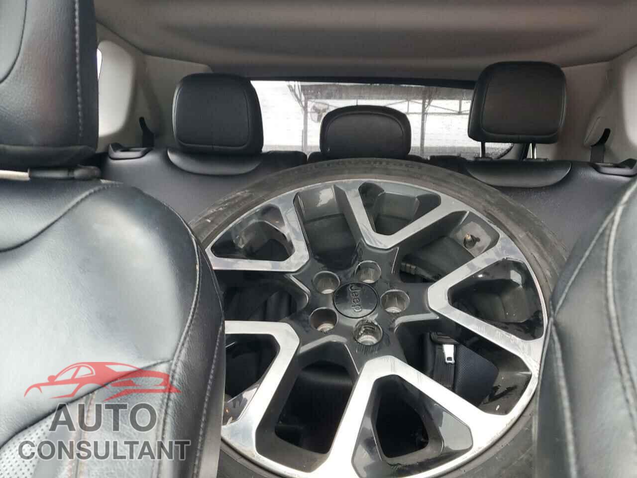 JEEP COMPASS 2018 - 3C4NJDCB1JT238757