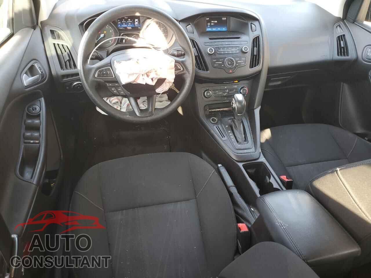 FORD FOCUS 2016 - 1FADP3K20GL398032