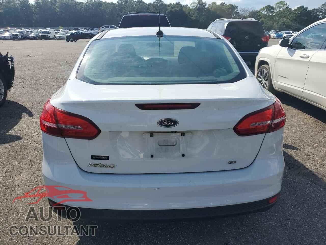 FORD FOCUS 2017 - 1FADP3F27HL281544