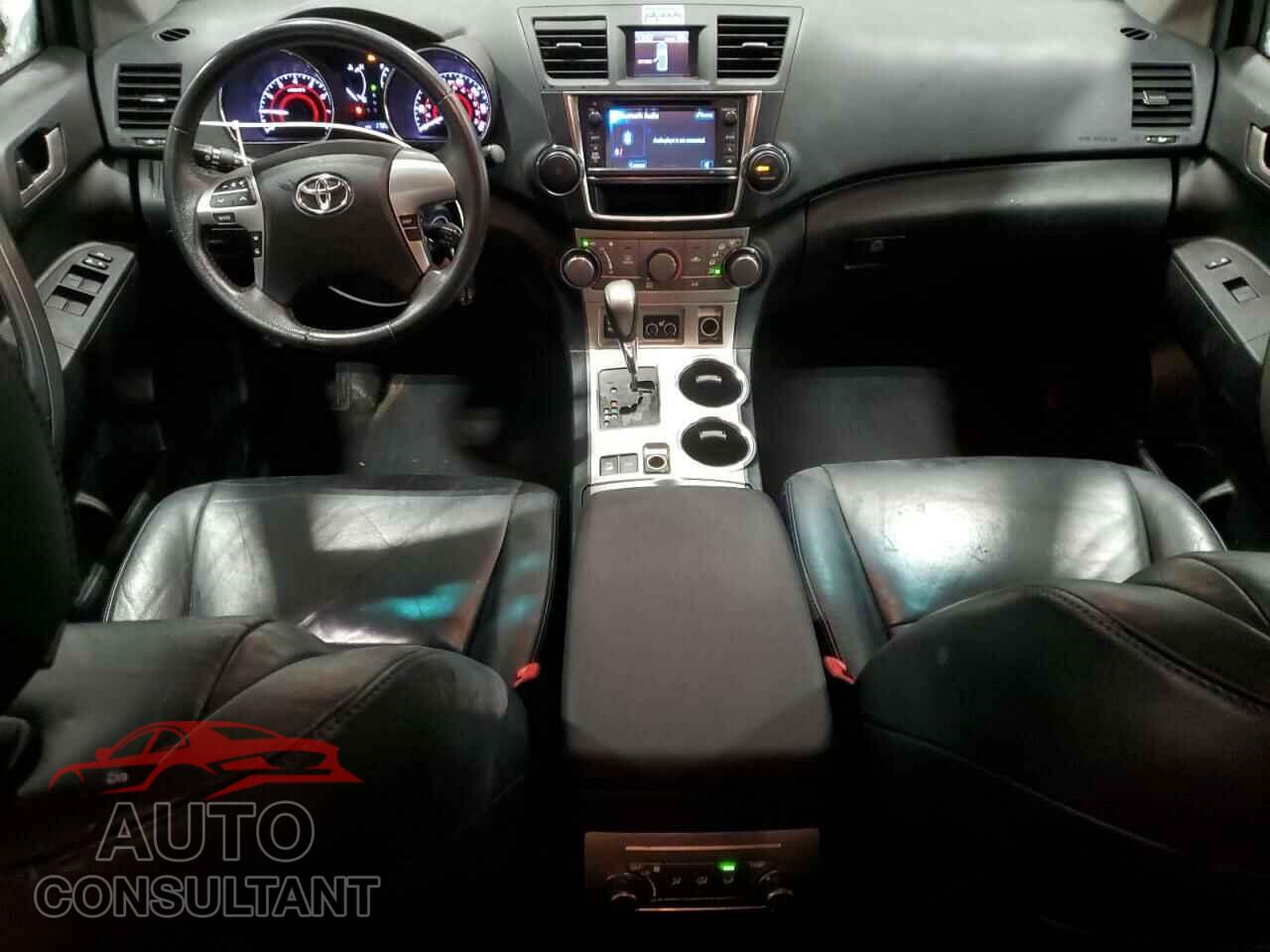 TOYOTA HIGHLANDER 2013 - 5TDBK3EH8DS254349