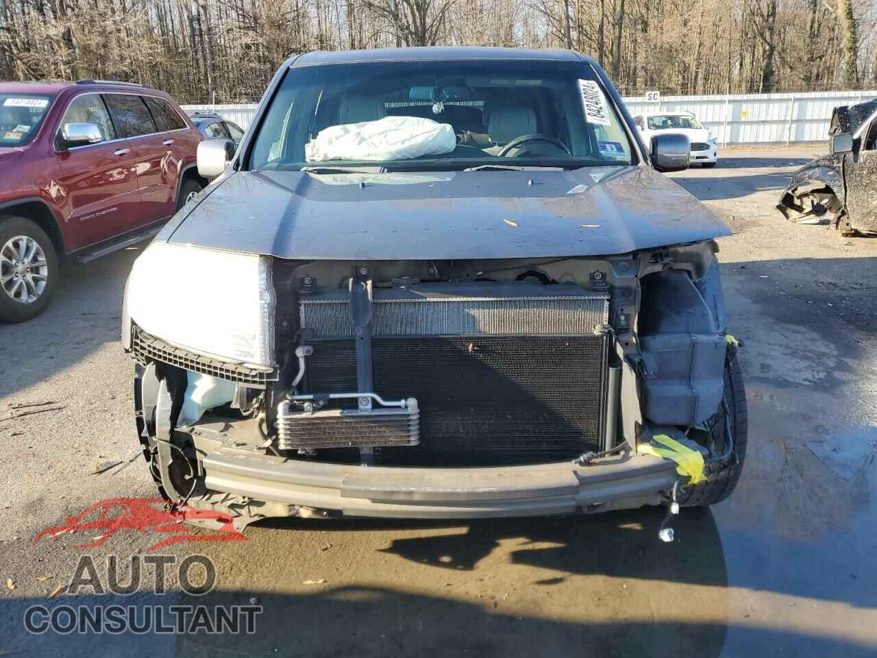 HONDA PILOT 2013 - 5FNYF4H65DB076189