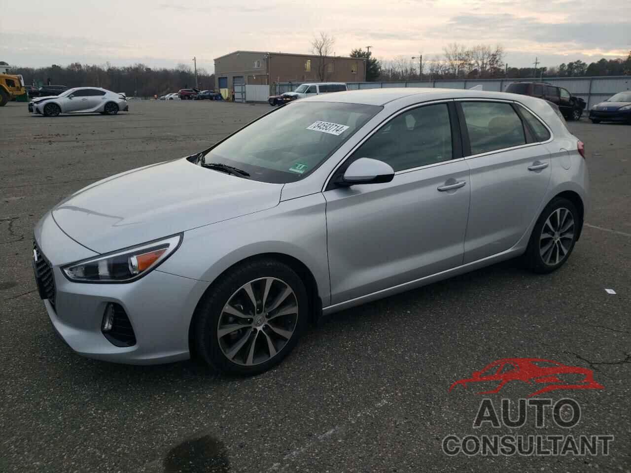 HYUNDAI ELANTRA 2018 - KMHH35LE3JU068751