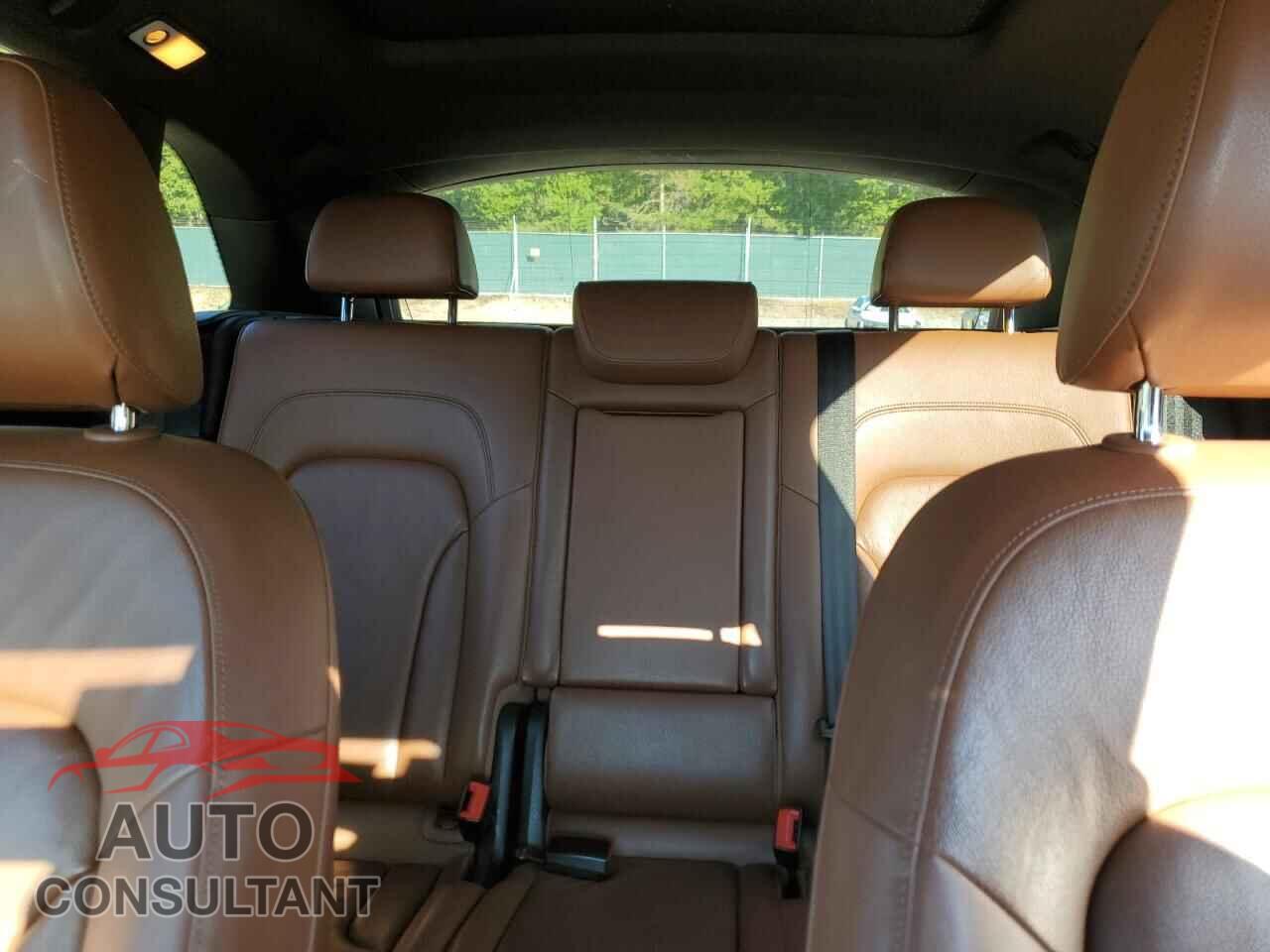 AUDI Q5 2012 - WA1LFAFP0CA083086