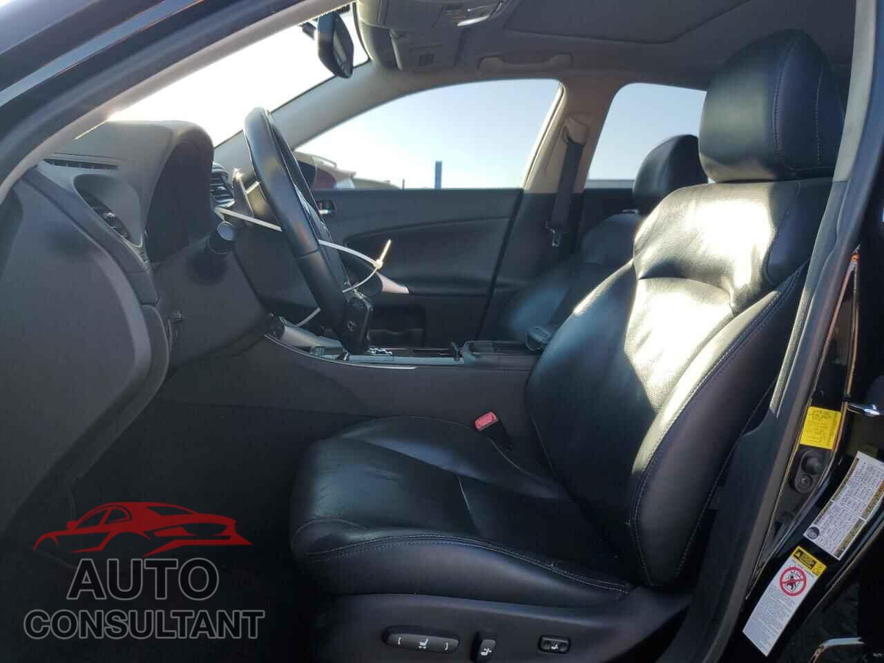 LEXUS IS 2012 - JTHBF5C25C5184987