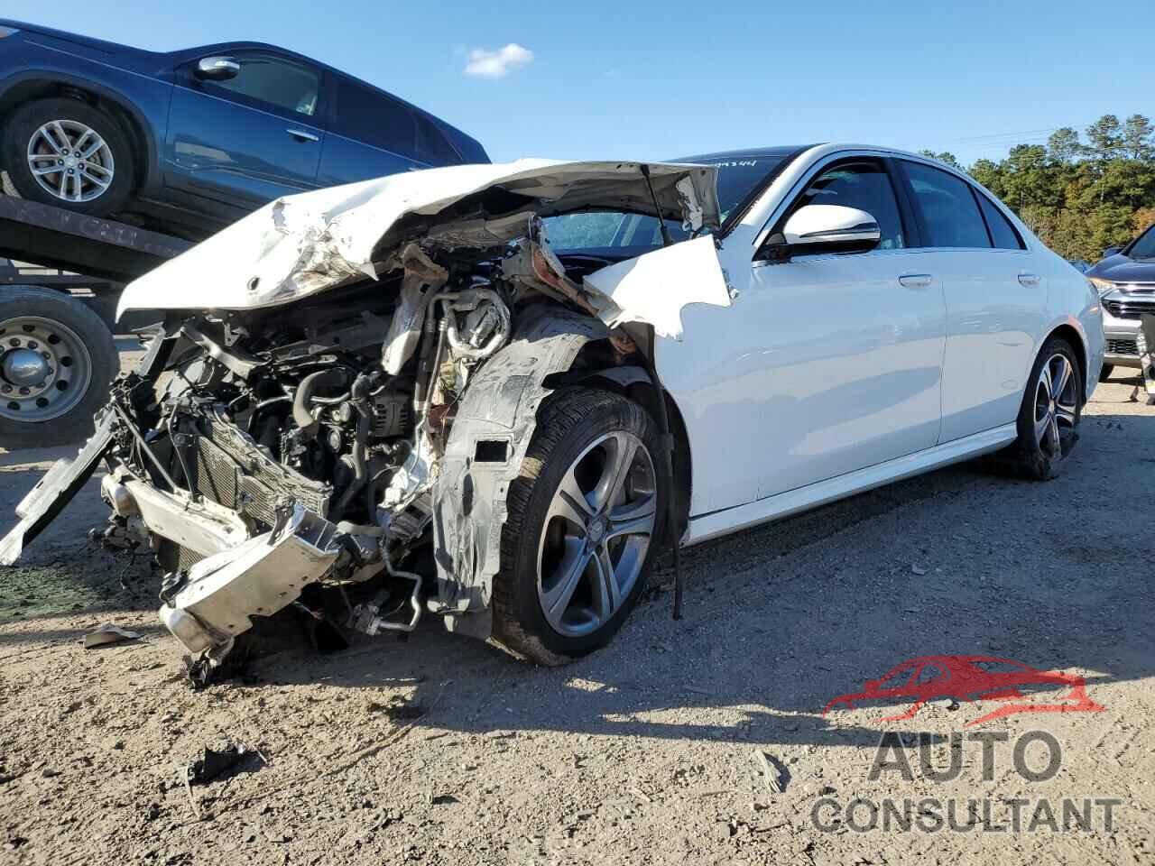 MERCEDES-BENZ E-CLASS 2017 - WDDZF4KB1HA115326