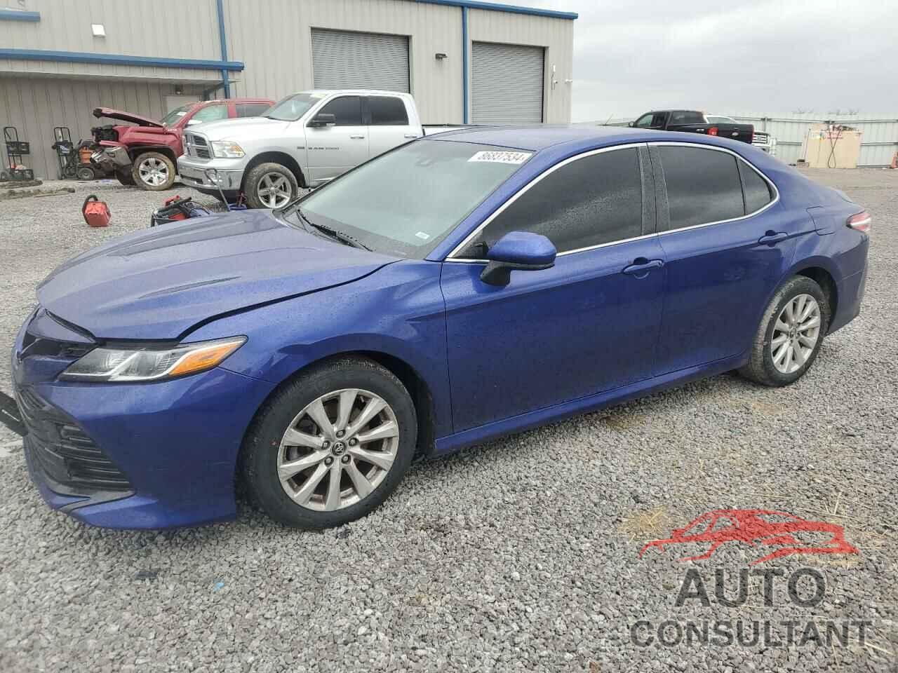 TOYOTA CAMRY 2018 - JTNB11HK3J3027853