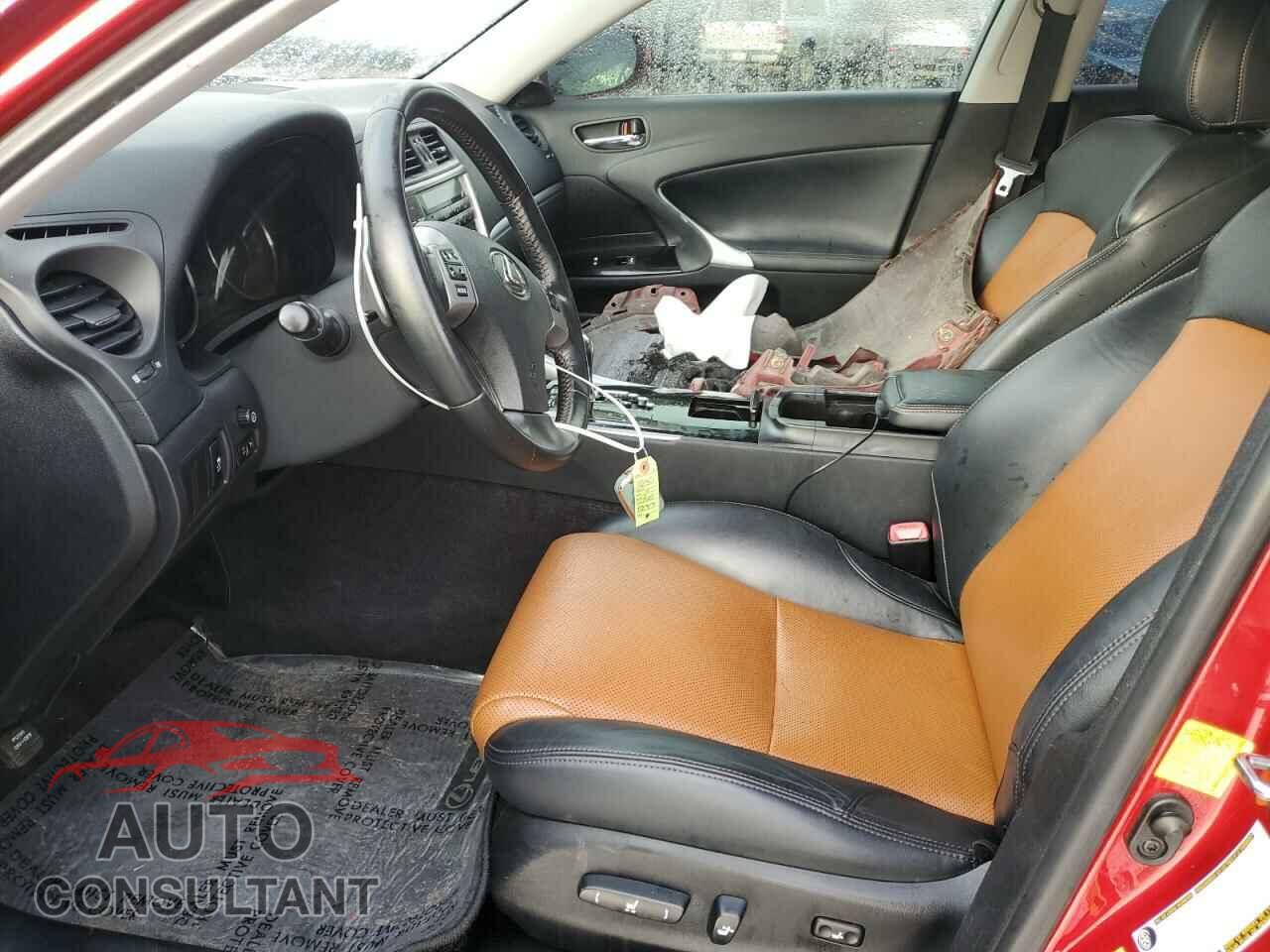 LEXUS IS 2013 - JTHBF5C24D5190703