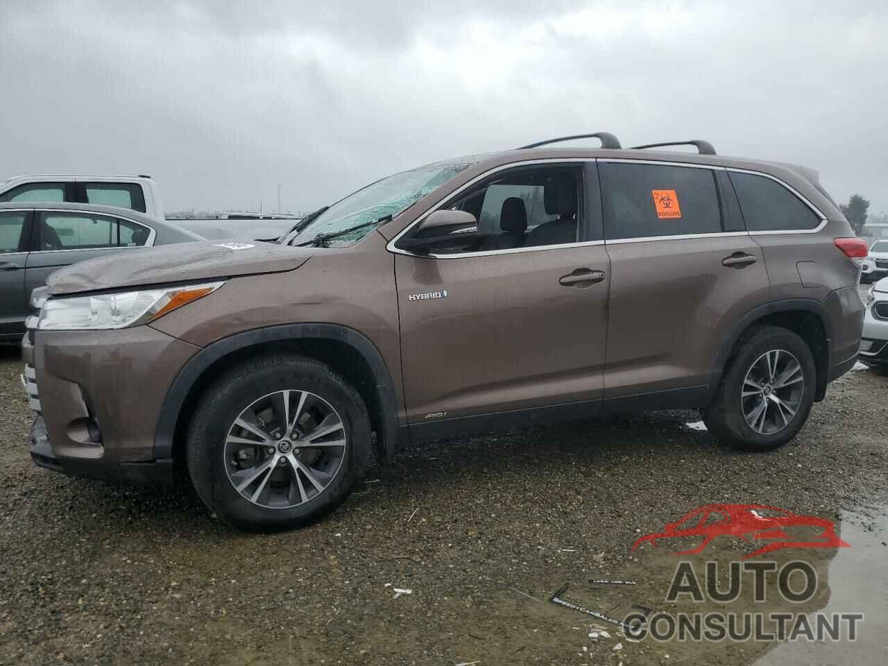 TOYOTA HIGHLANDER 2019 - 5TDBGRFH6KS063724