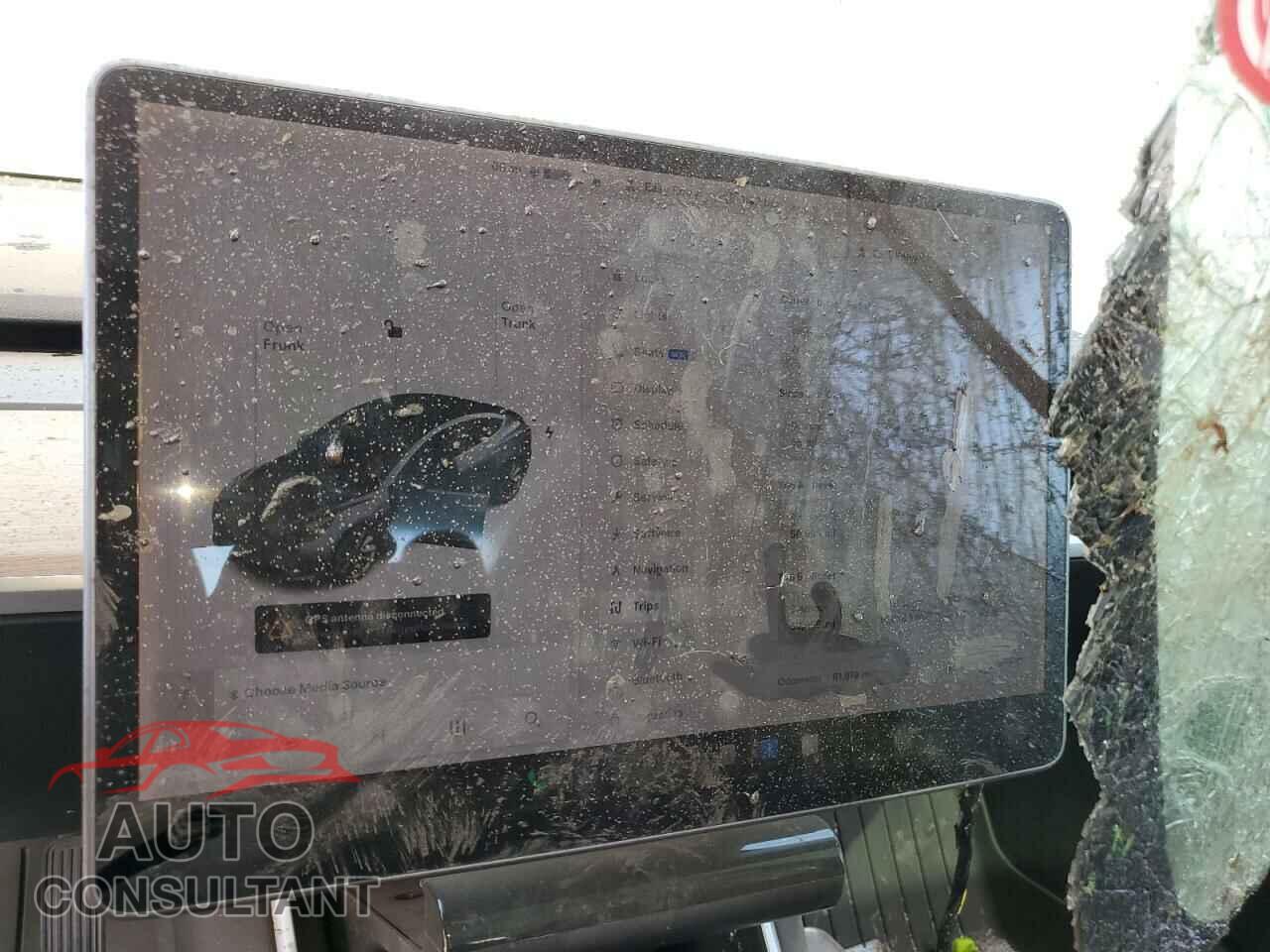 TESLA MODEL 3 2020 - 5YJ3E1EB6LF638063