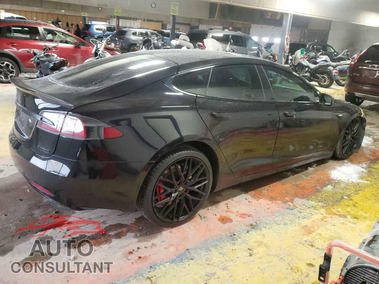 TESLA MODEL S 2018 - 5YJSA1E44JF268656