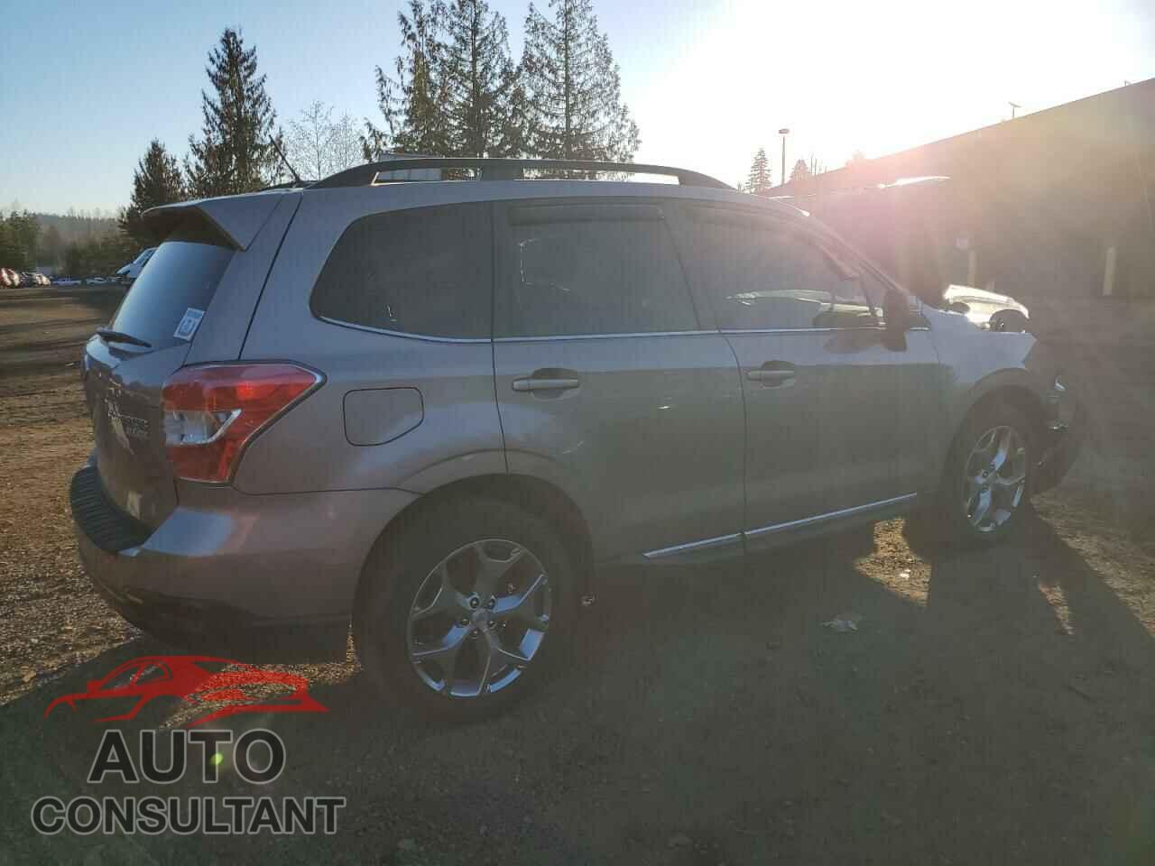 SUBARU FORESTER 2015 - JF2SJAUC1FH556636