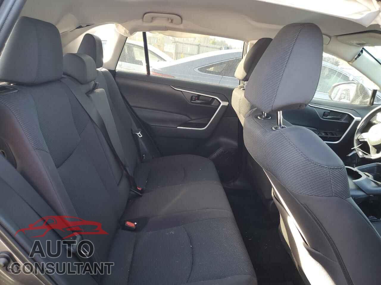 TOYOTA RAV4 2021 - 2T3H1RFV9MC145127