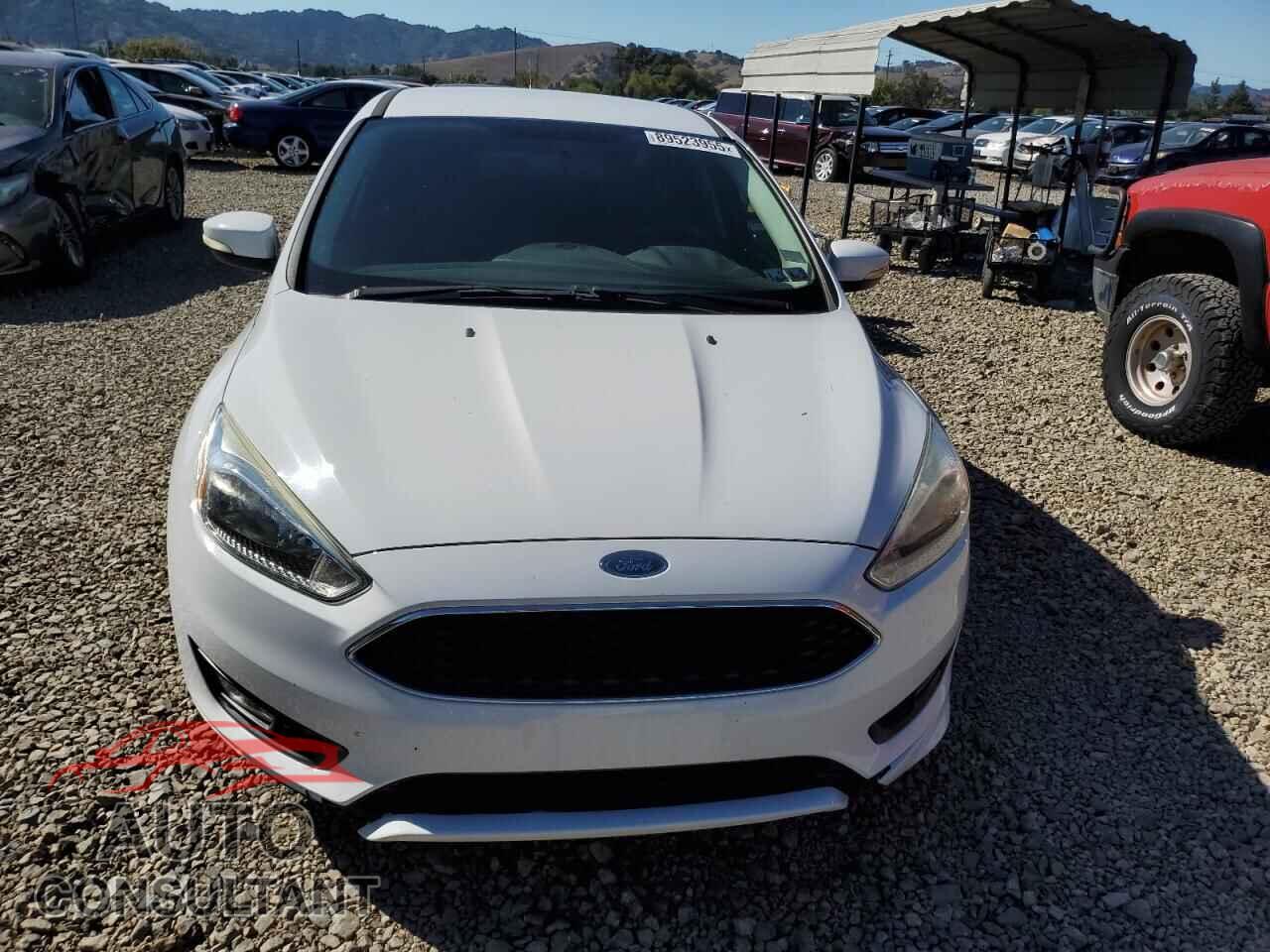 FORD FOCUS 2015 - 1FADP3F21FL378994