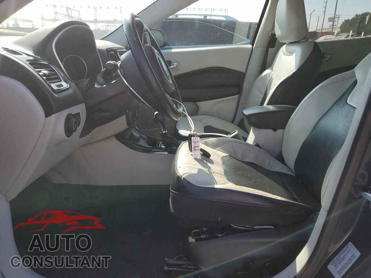 JEEP COMPASS 2017 - 3C4NJDCB9HT688215