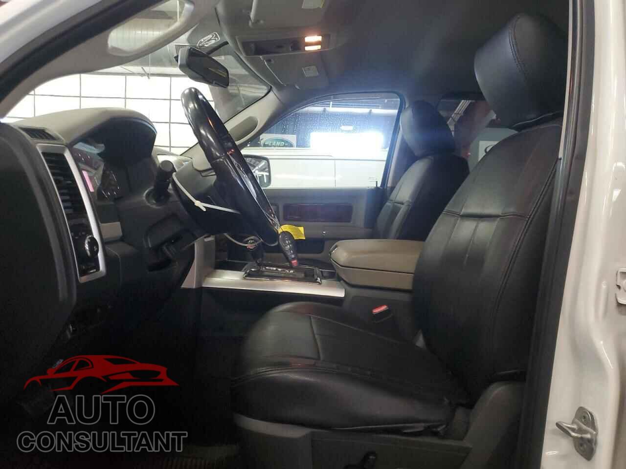 DODGE RAM 1500 2012 - 1C6RD7LT8CS161013