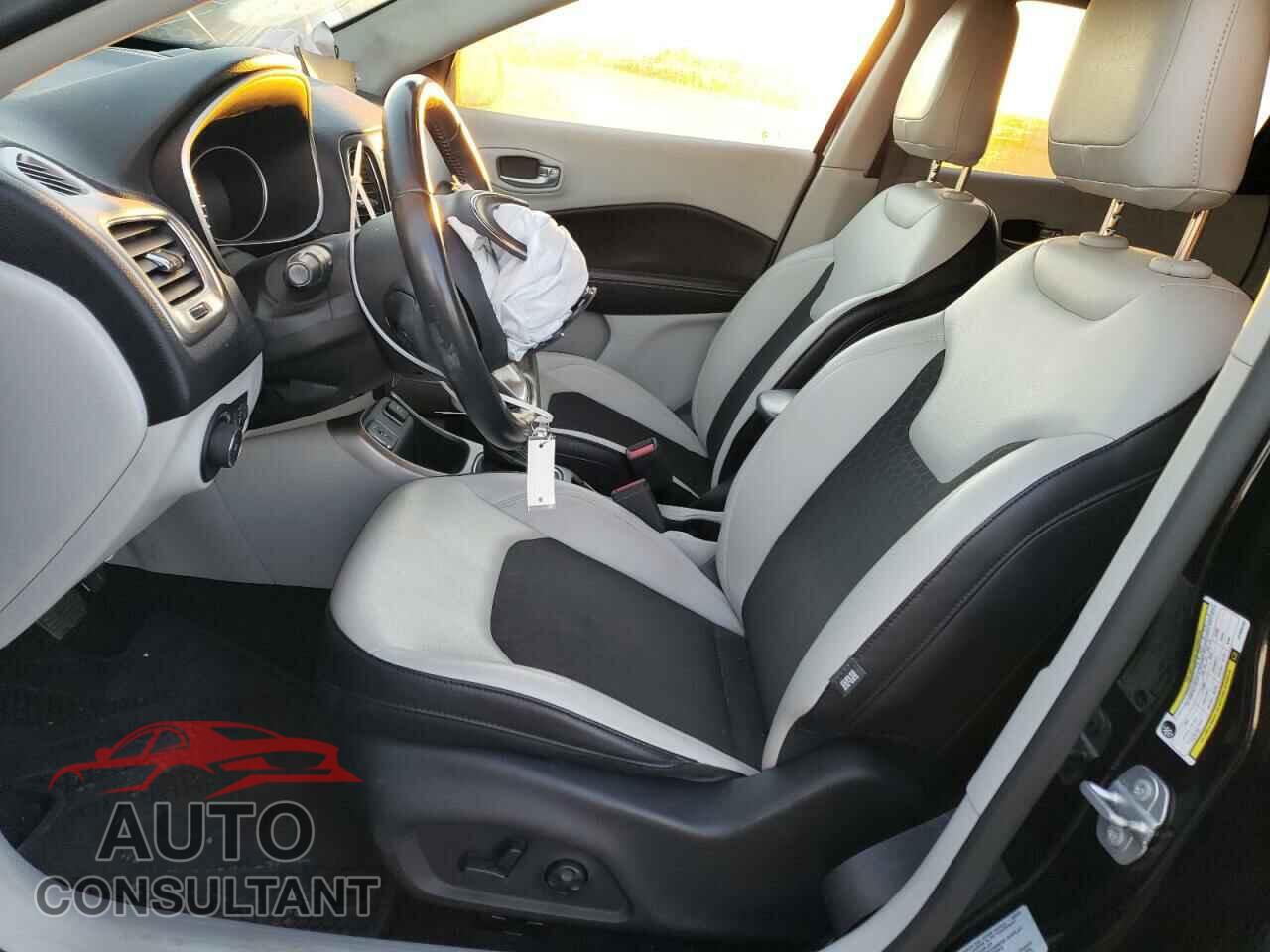 JEEP COMPASS 2017 - 3C4NJCBB5HT669205