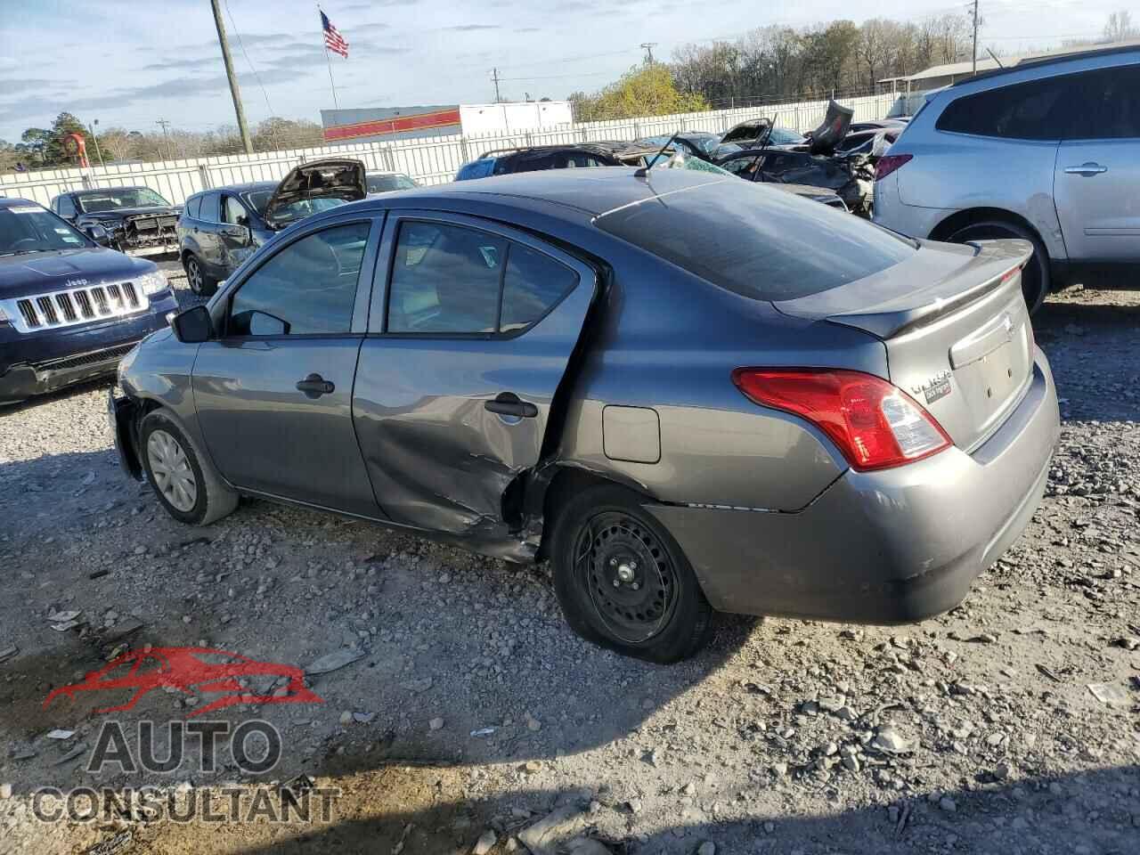 NISSAN VERSA 2019 - 3N1CN7AP3KL826658