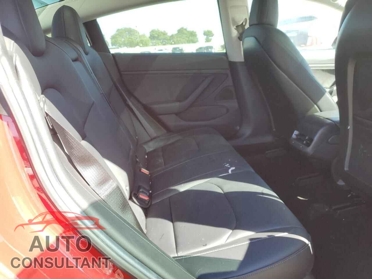 TESLA MODEL 3 2018 - 5YJ3E1EA6JF008886