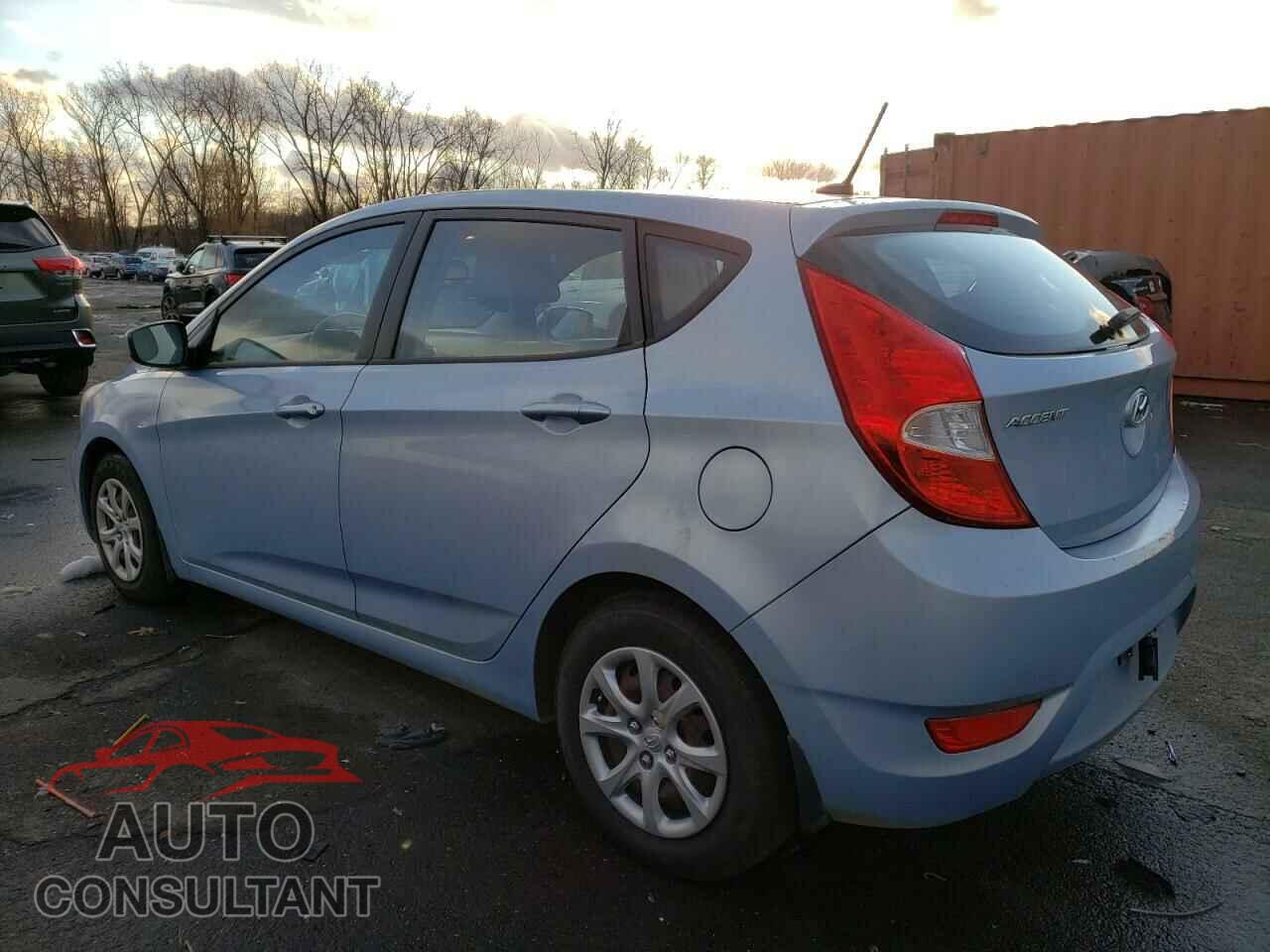 HYUNDAI ACCENT 2013 - KMHCT5AE2DU068404