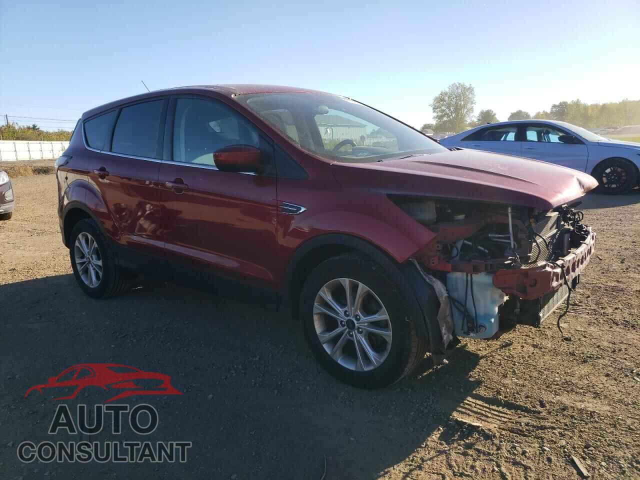 FORD ESCAPE 2017 - 1FMCU0GD1HUC85382