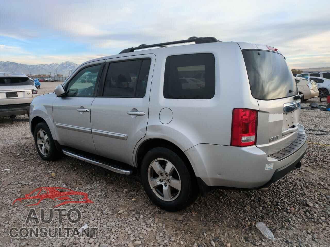 HONDA PILOT 2011 - 5FNYF3H50BB003939