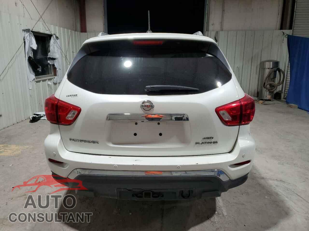 NISSAN PATHFINDER 2017 - 5N1DR2MM1HC614108
