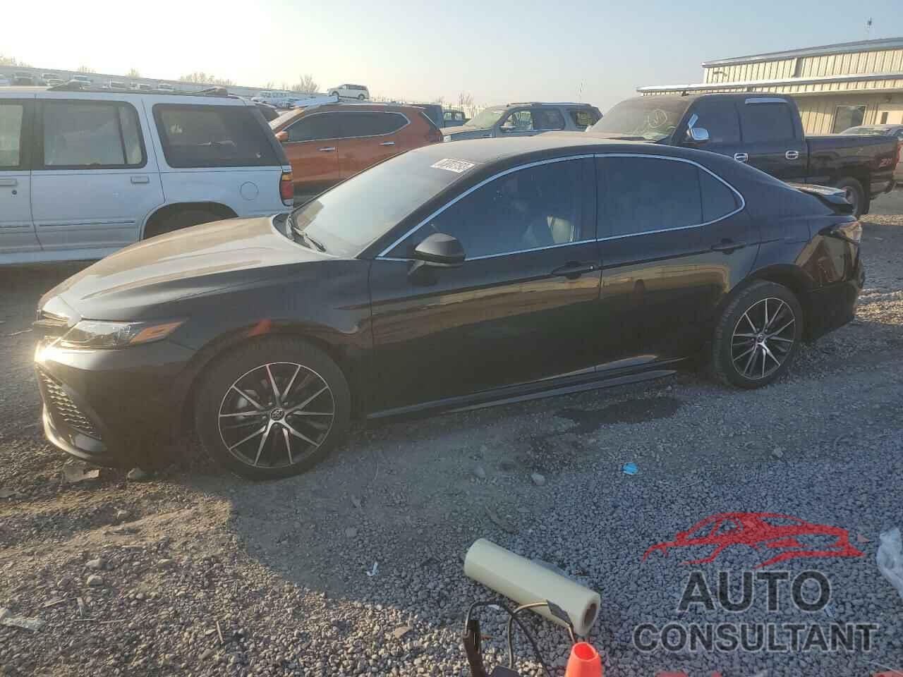 TOYOTA CAMRY 2021 - 4T1G11AK6MU558981