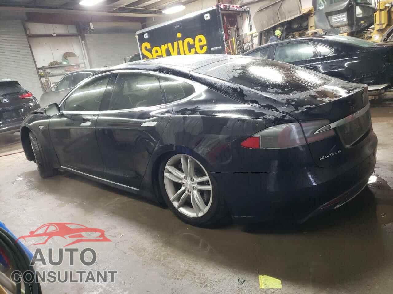 TESLA MODEL S 2013 - 5YJSA1AG6DFP04685