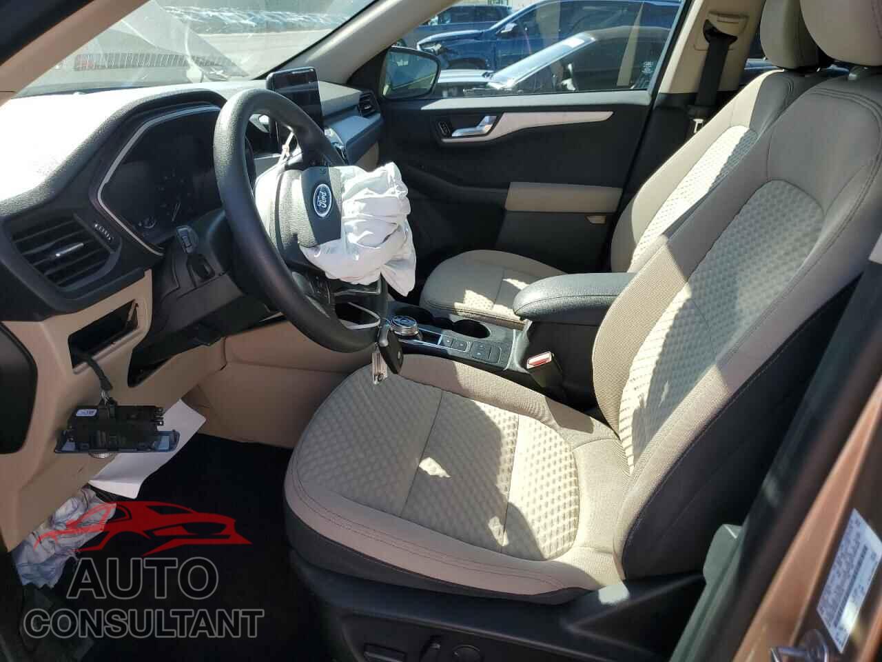 FORD ESCAPE 2020 - 1FMCU0G66LUA10374