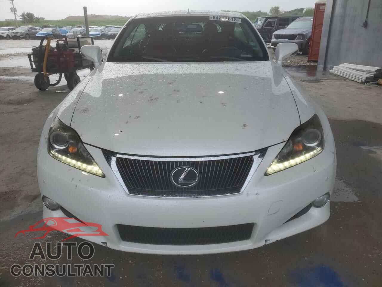 LEXUS IS 2014 - JTHFE2C25E2510858