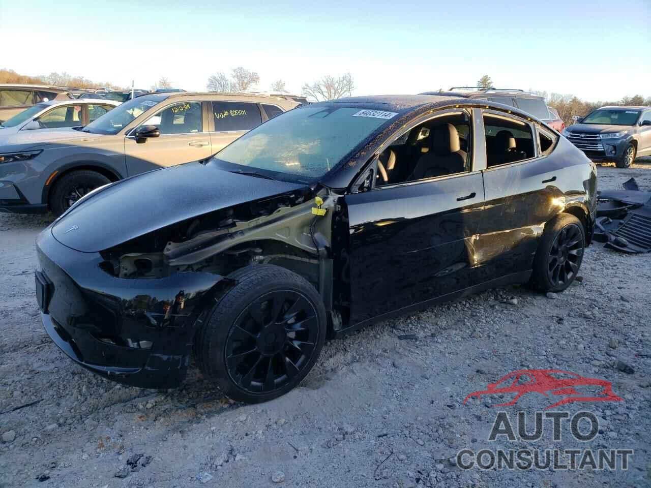 TESLA MODEL Y 2023 - 7SAYGDEE5PA111598