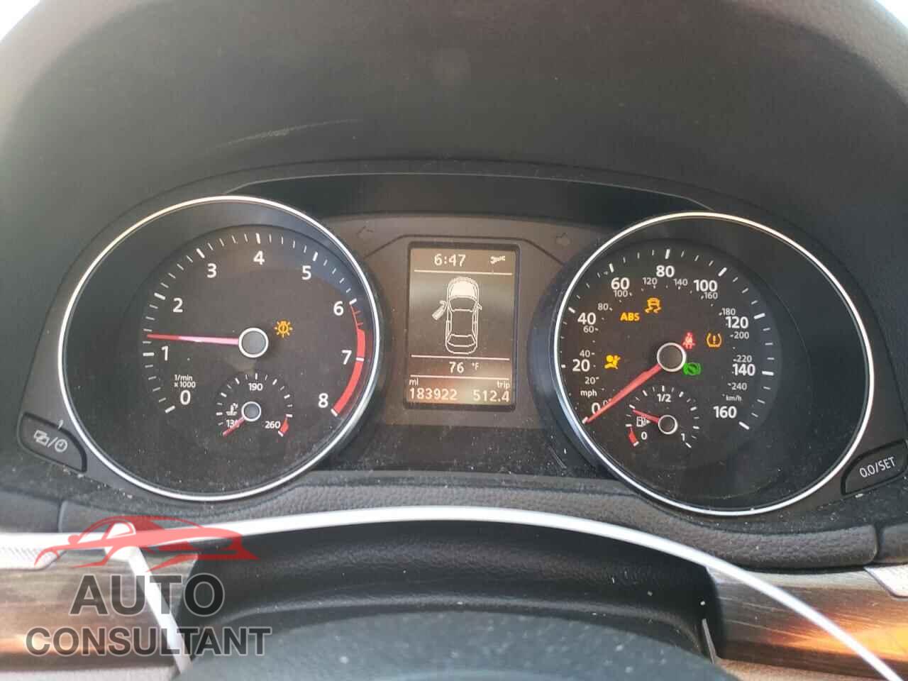 VOLKSWAGEN PASSAT 2017 - 1VWAT7A30HC012122