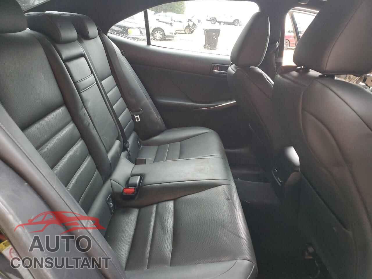 LEXUS IS 2014 - JTHBF1D29E5002542