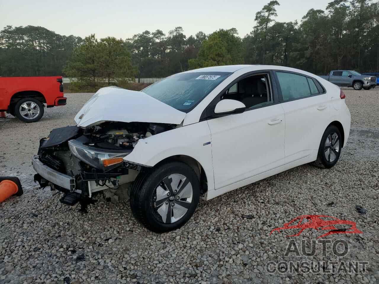 HYUNDAI IONIQ 2017 - KMHC65LC3HU030835