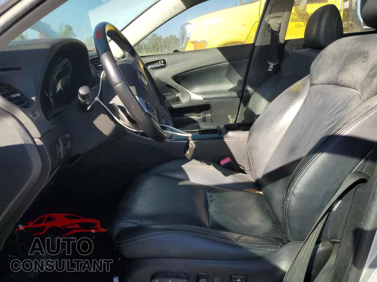 LEXUS IS 2012 - JTHBF5C26C5167194